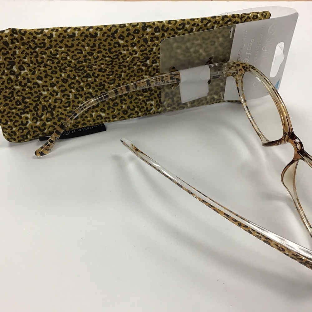 Sight Station Women’s Reading with Case